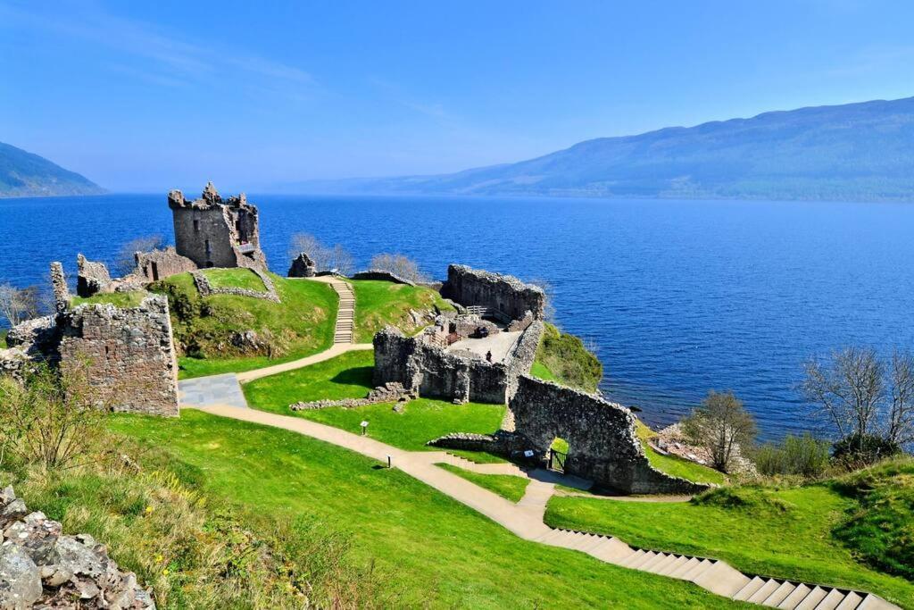Loch Ness - Luxury Highland Retreat In Scotland Apartment Fort Augustus Exterior photo